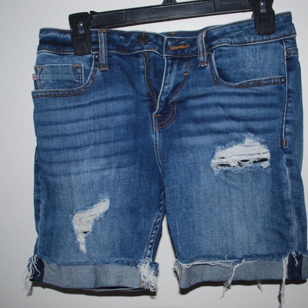 Vigoss Cute cuffed distressed denim short l